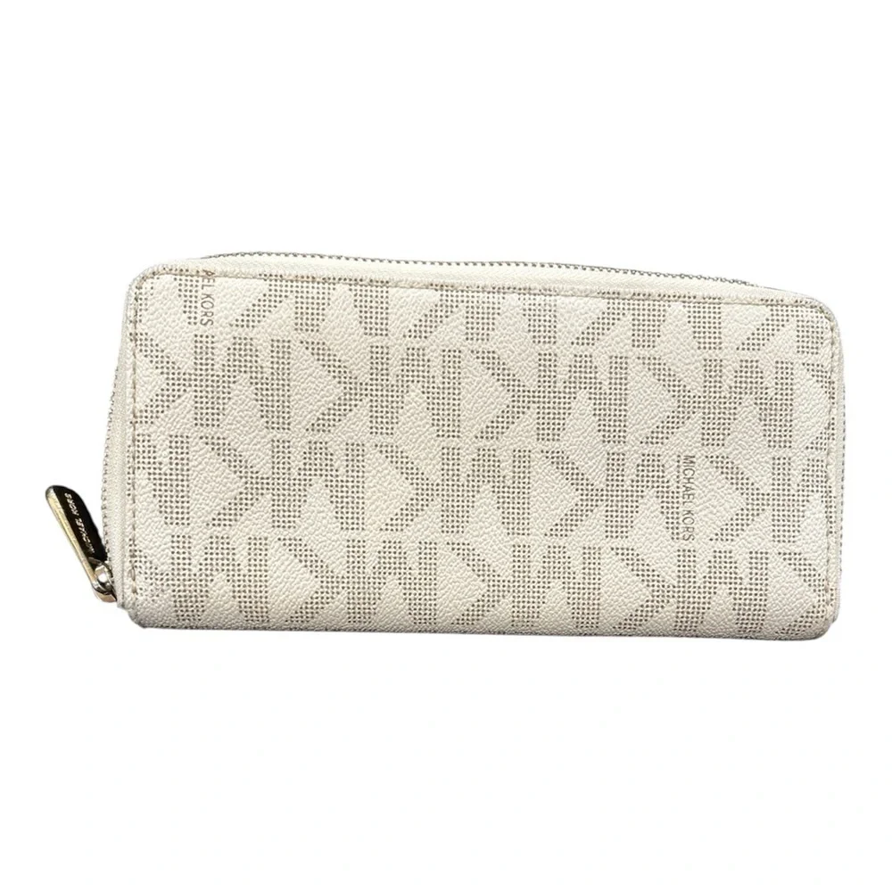 Michael Kors Jet Set Item Vanilla Zip Around Continental Wallet Vanilla